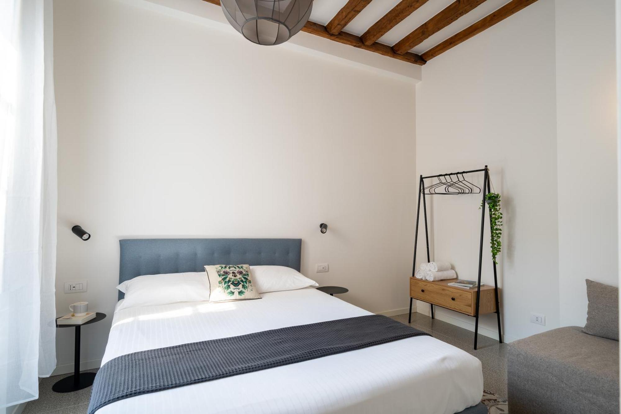 Navigli - Vigevano 45 & Casale 3A Studios Милан Номер фото